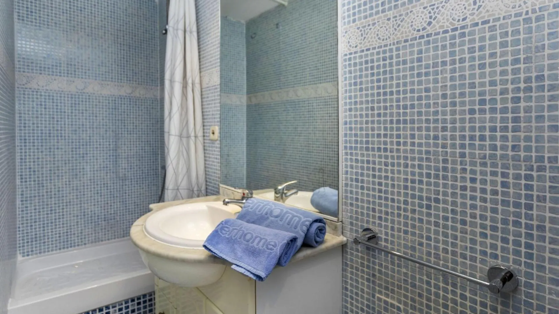Apartment Icaria By Interhome Barcellona